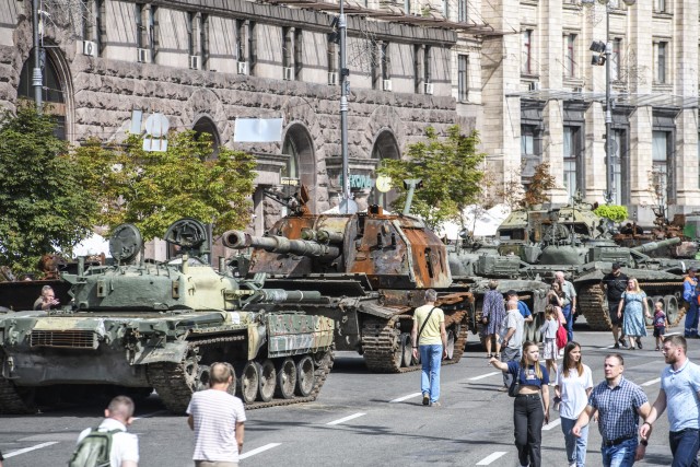 ВСУ посмеялись над валенками...