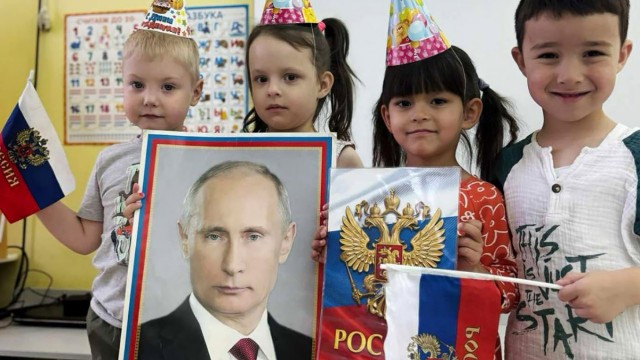 Фильм учителя из Челябинской области «Mr. Nobody against Putin» номинировали на премию «Оскар».