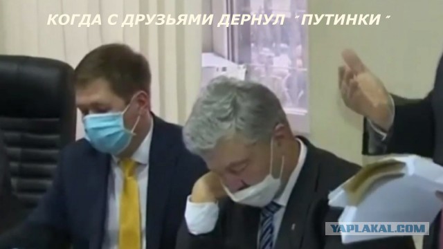 Порошенко ответил Путину на предложение о политическом убежище