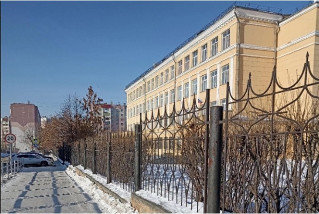 «Меня дядя схватил». Почему человек, «напавший» на девочку возле школы в Челябинске, ни в чем не виноват