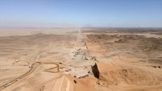 Появились новые спутниковые снимки строящегося небоскреба «Зеркальная линия»