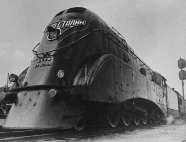 Паровоз "ИС20-16" " Иосиф Сталин.