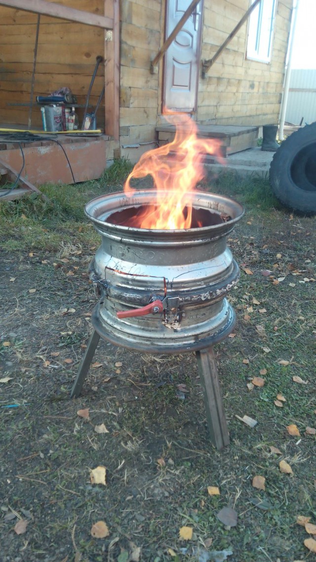 Простецкая печь для казанка