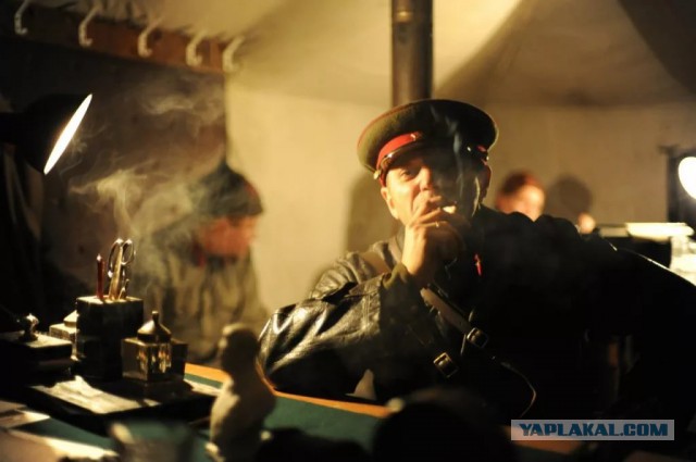 Крестный ход под портретом Николая II в Петербурге
