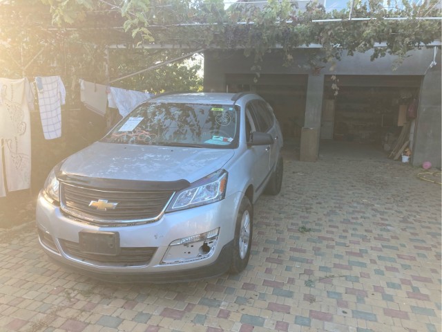 Огромный вэн Kia Carnival: в России от 2,6 млн рублей