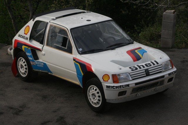 Group B. Красивых автофото пост