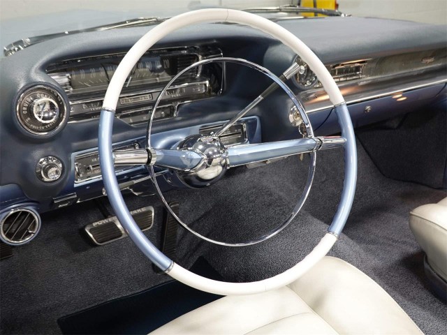 'CadMad' 1959 Cadillac Eldorado Brougham. Своеобразных автофото пост.