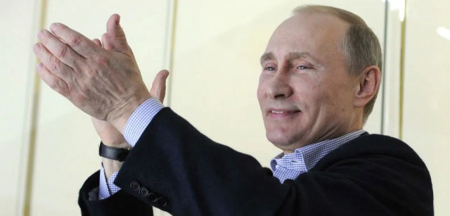 Зеленский заявил об отмене выборов на Украине