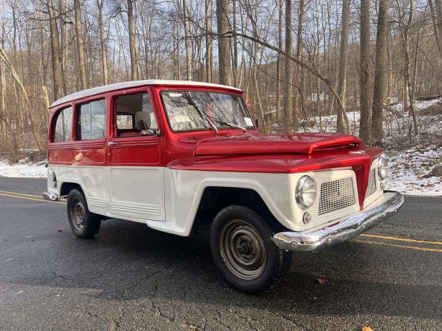 Willys Jeepster. Забавного автомобиля пост