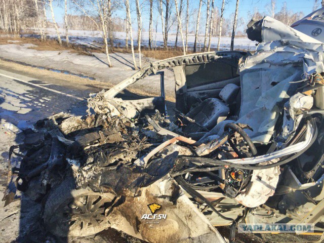 Девушка погибла в жутком ДТП в Новосибирской области