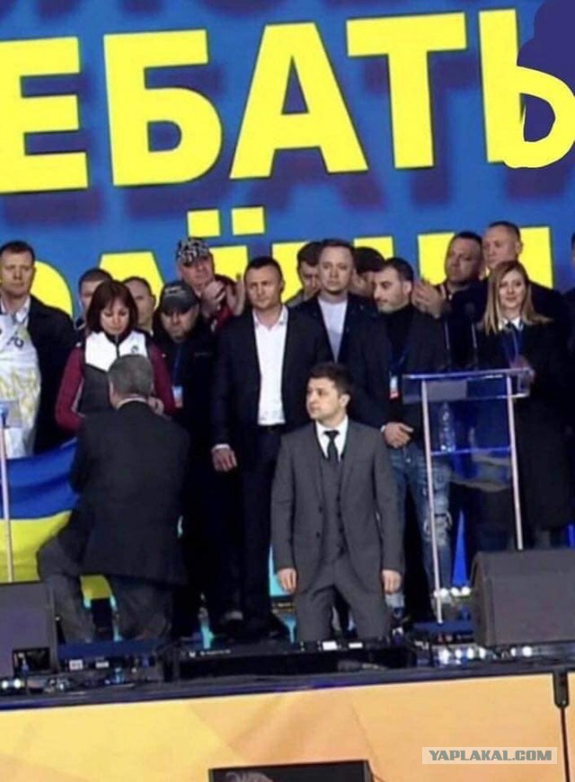 Зеленский и Порошенко: дебаты с переводом на русский язык | LIVE