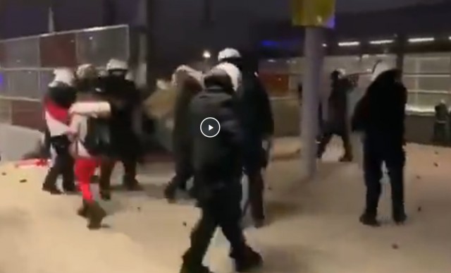 А в Польше сейчас суровое такое рубилово...