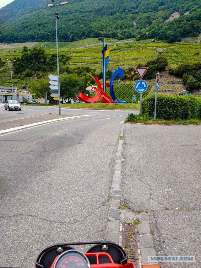 Дерзкий заезд на скутере 49cc через западные Альпы День3