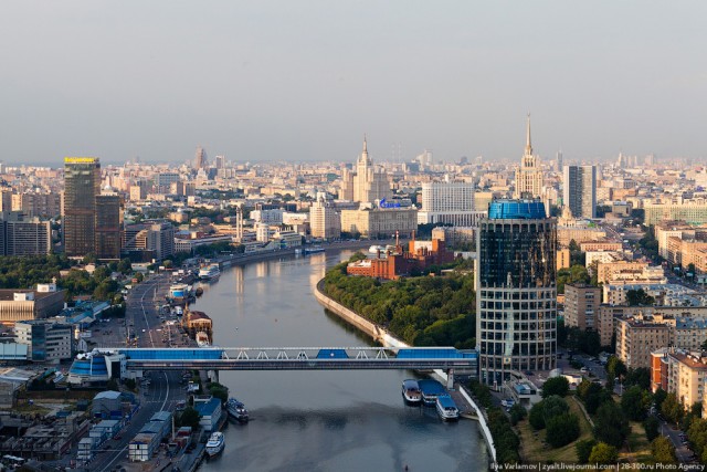 Высотная Москва - вид из "телескопа"