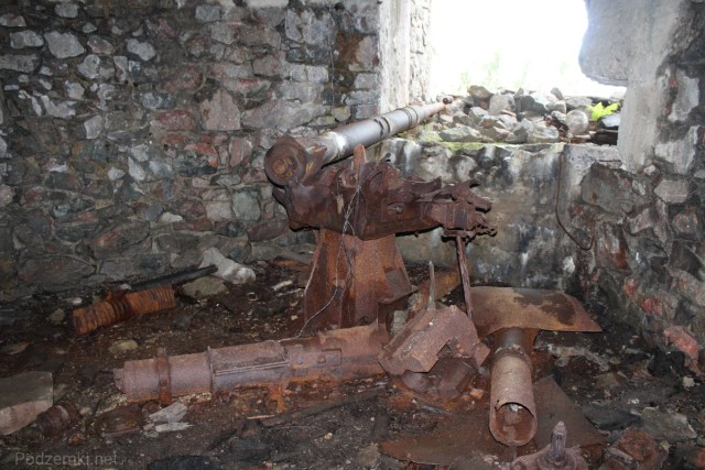 Немецкий опорный пункт Обергоф с орудием 8,8 cm Flak 36 на севере России