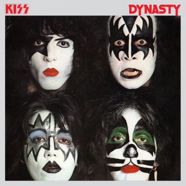 Эйс Фрейли, оригинальный ведущий гитарист и один из основателей Kiss’, умер в возрасте 74 лет