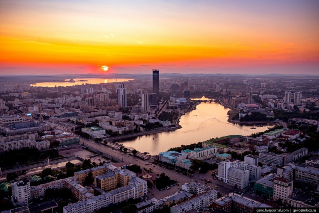 Екатеринбург с высоты: город, растущий вверх