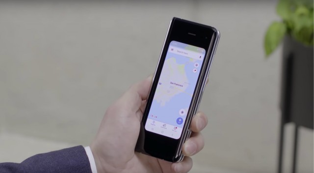 Как выглядят игры на складном смартфоне Huawei Mate X