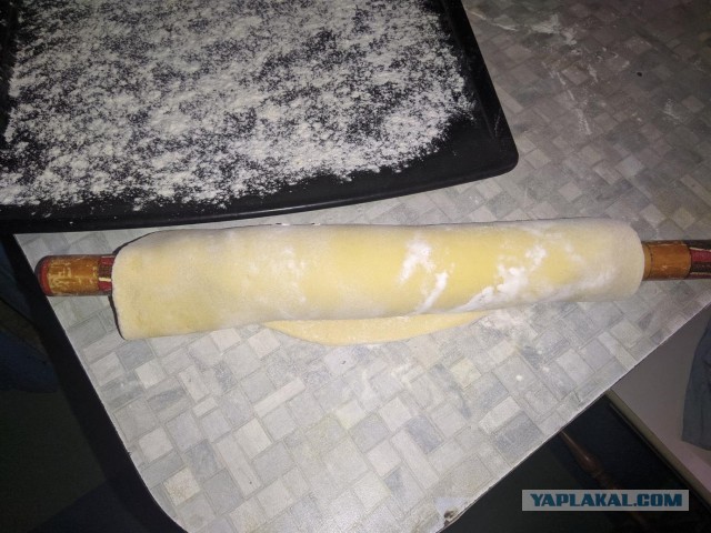 Лепешка, с грибами и сыром.