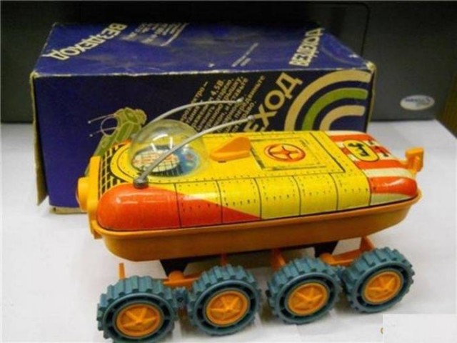 Игрушки из разного детства, когда мир был добрее и веселее!