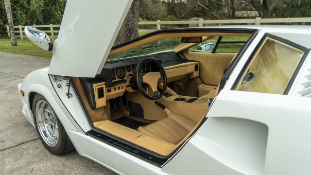 Lamborghini возродила Countach