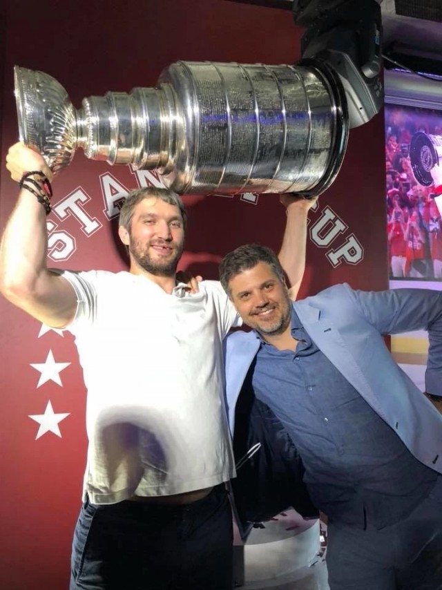 Американец, живущий в России, не хочет закрывать пиццерии Papa John’s. Он объяснил нам почему