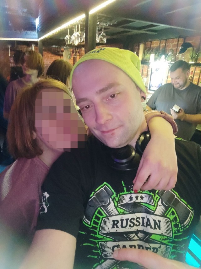 Даже стрелять не обучали