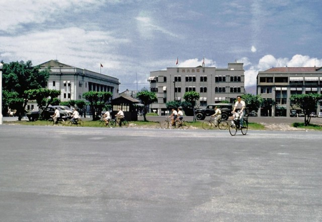 Улицы мира 70 лет назад. 1952 год
