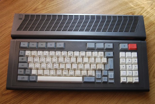 Суровые компьютеры нашего детства