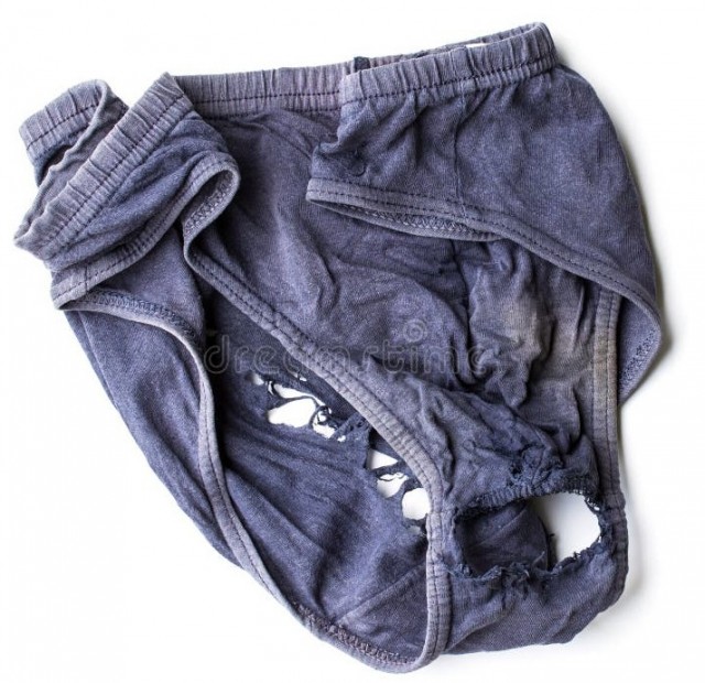 Сегодня День семейных трусов.