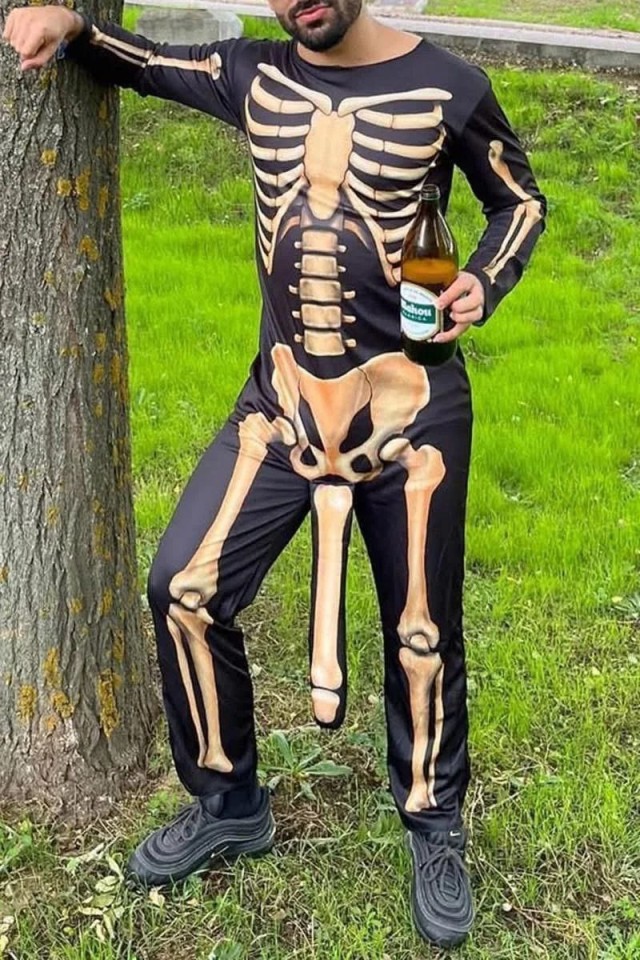 Признавайтесь! Чей костюмчик?