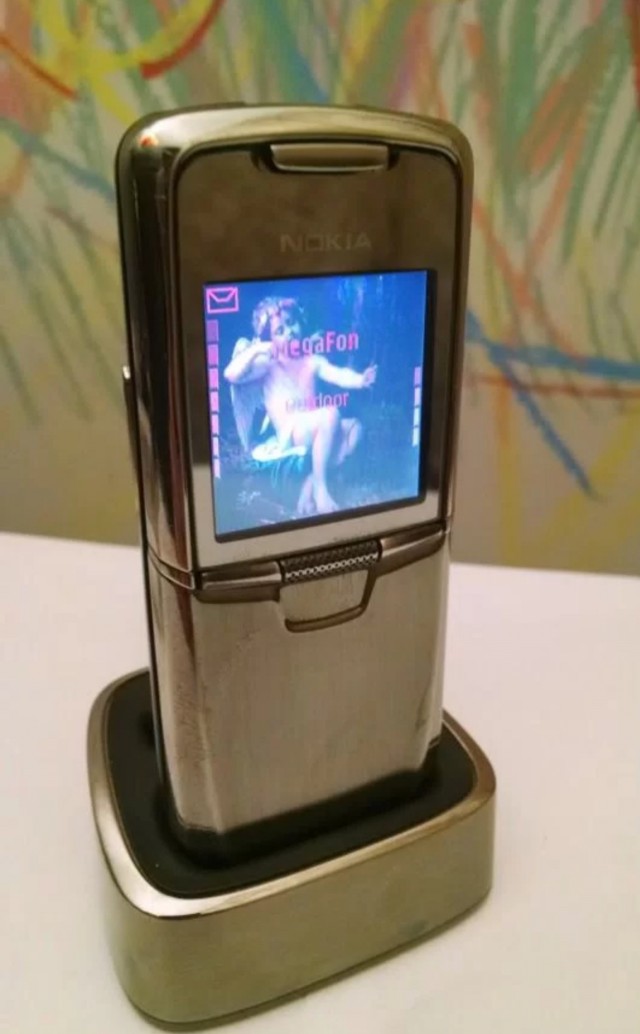 Нокиа 8800