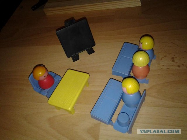 Старые игрушки