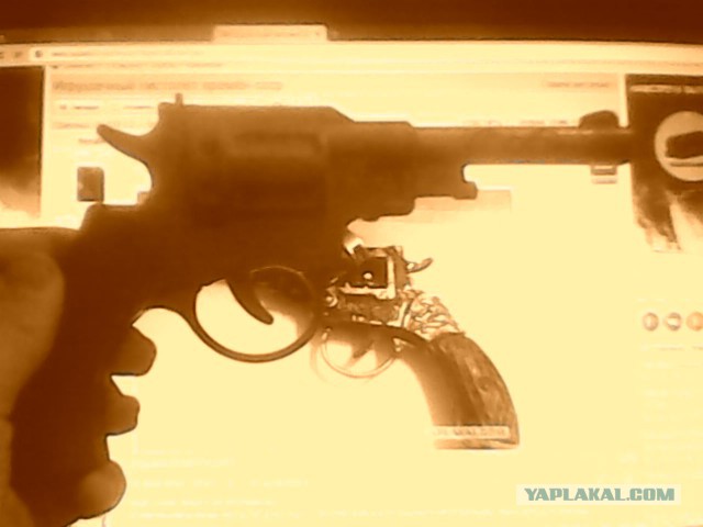 Игрушечный пистолет времён ссср