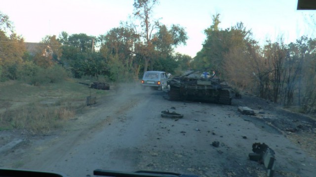 Бронетанковый апокалипсис. Подбитые танки вооружённых сил Новороссии