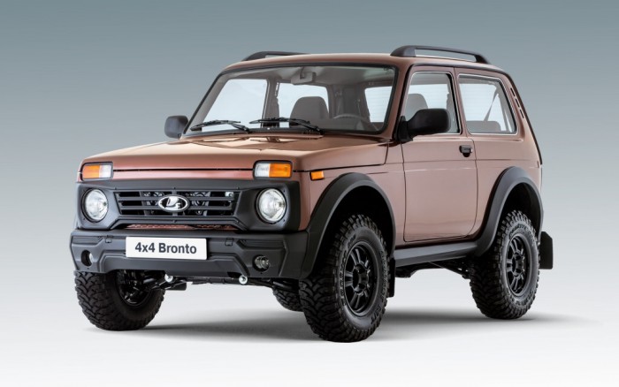 АвтоВАЗ представил на Московском автосалоне прототип внедорожника Lada 4x4