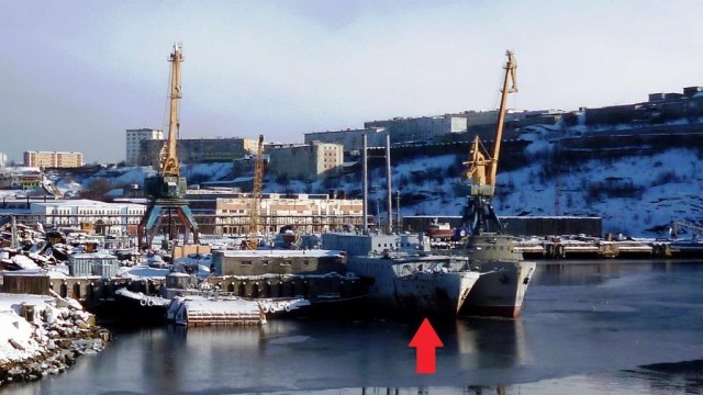 Рукодельный мужик купил столетний корабль, отремонтировал и теперь живет в нем и занимается творчеством