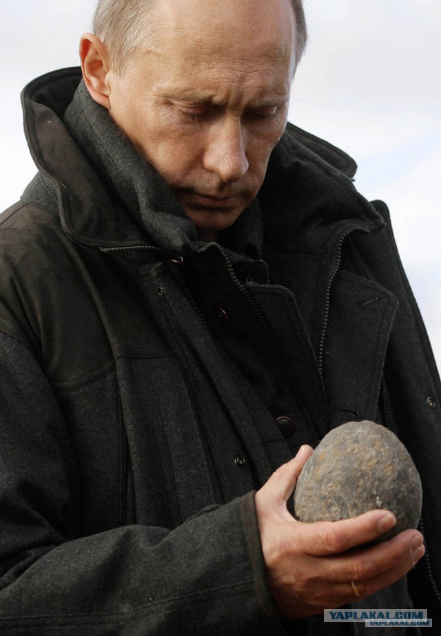 Путин, который смотрит на разные вещи по-разному..