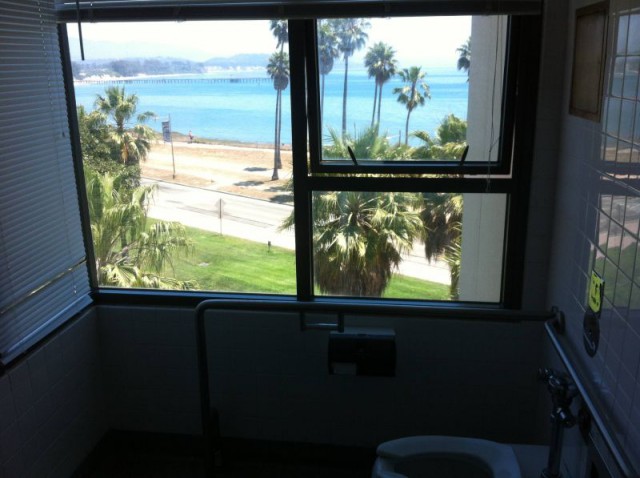 13 классных видов из туалетов!