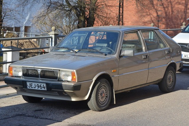 Интеллигентный провал: что погубило шведский бренд автомобилей Saab