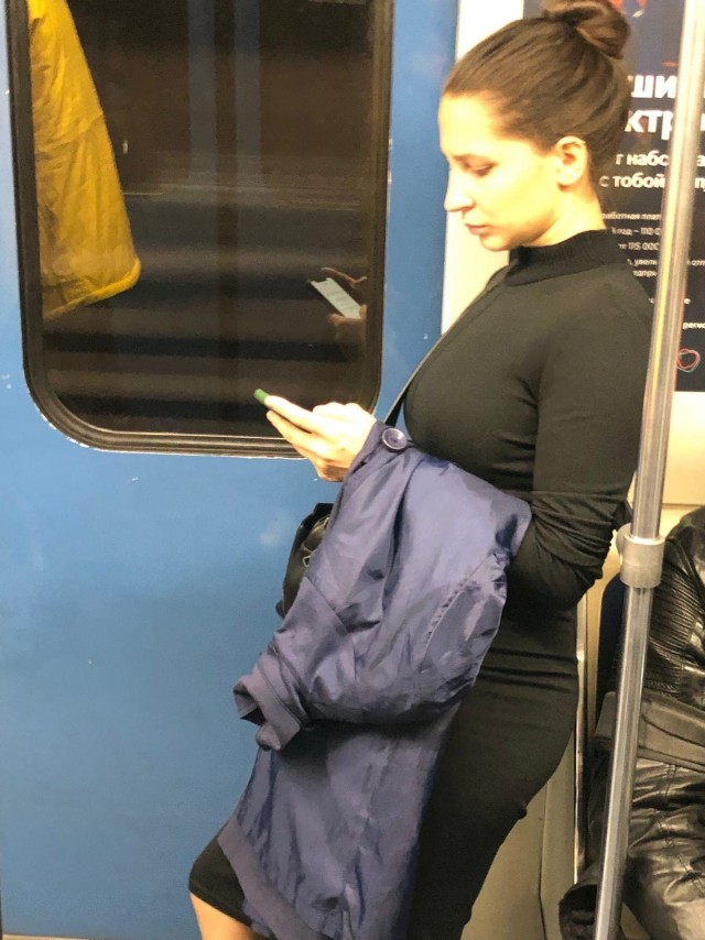 Модники из российского метрополитена на вторник
