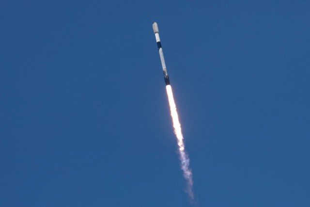 Три попытки отправить в космос ракету Starship провалились, но SpaceX ставит новые рекорды многоразовости с Falcon 9