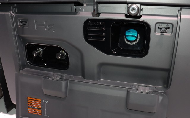Mitsubishi Fuso экспериментирует с водородными грузовиками