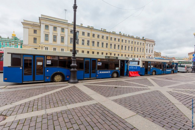 В Питере... пить... есть... ссать