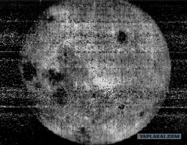 Китай опубликовал фотографии с Луны, сделанные Юйту-2