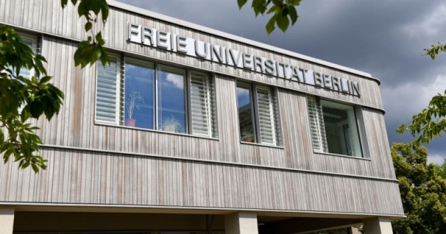 Берлинский университет предлагает студенткам, подвергшимся сексдомогательствам со стороны мигрантов, просто потерпеть