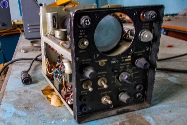 Заброшенный дальний ракетоносец Ту-22М3, забытый в бывшем ремонтном цехе