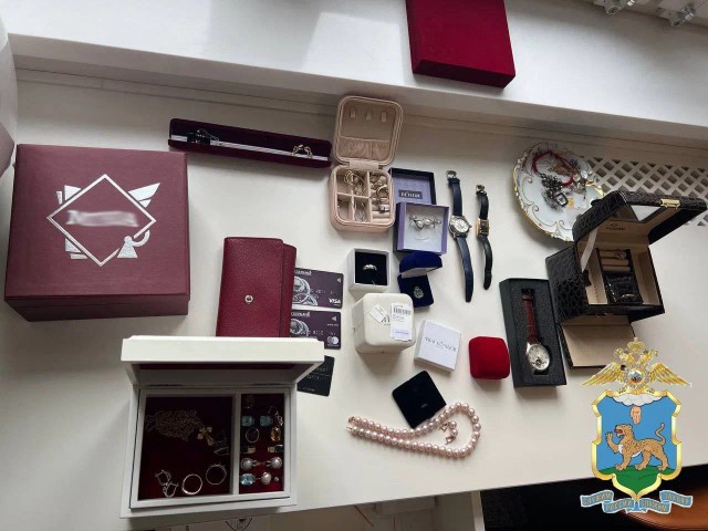 В Пскове ректор местного университета стала миллионершей на махинациях