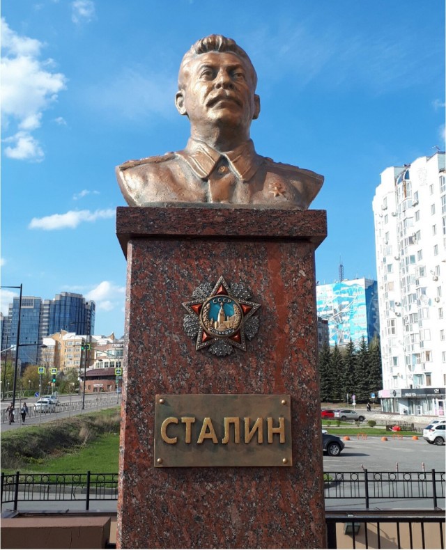 Путин согласен подумать над возвращением Волгограду названия Сталинград