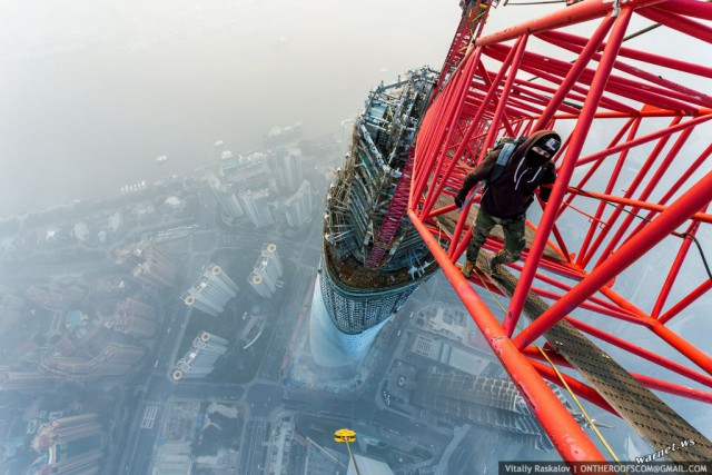 Shanghai Tower (650 meters).